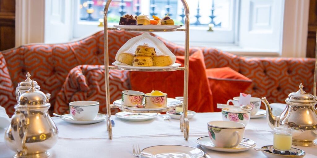 The Rise of Tea Rooms and Cafes