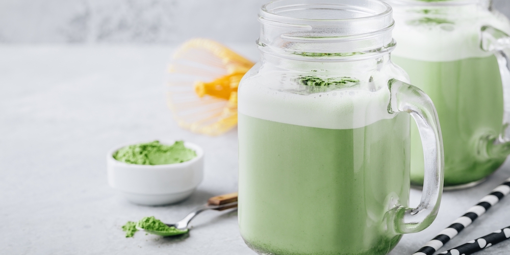Recipe for Making a Matcha Green Tea Smoothie